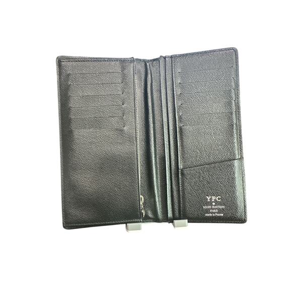 321. Louis Vuitton Damier Graphite Brazzaville Wallet - Picture 3 of 8